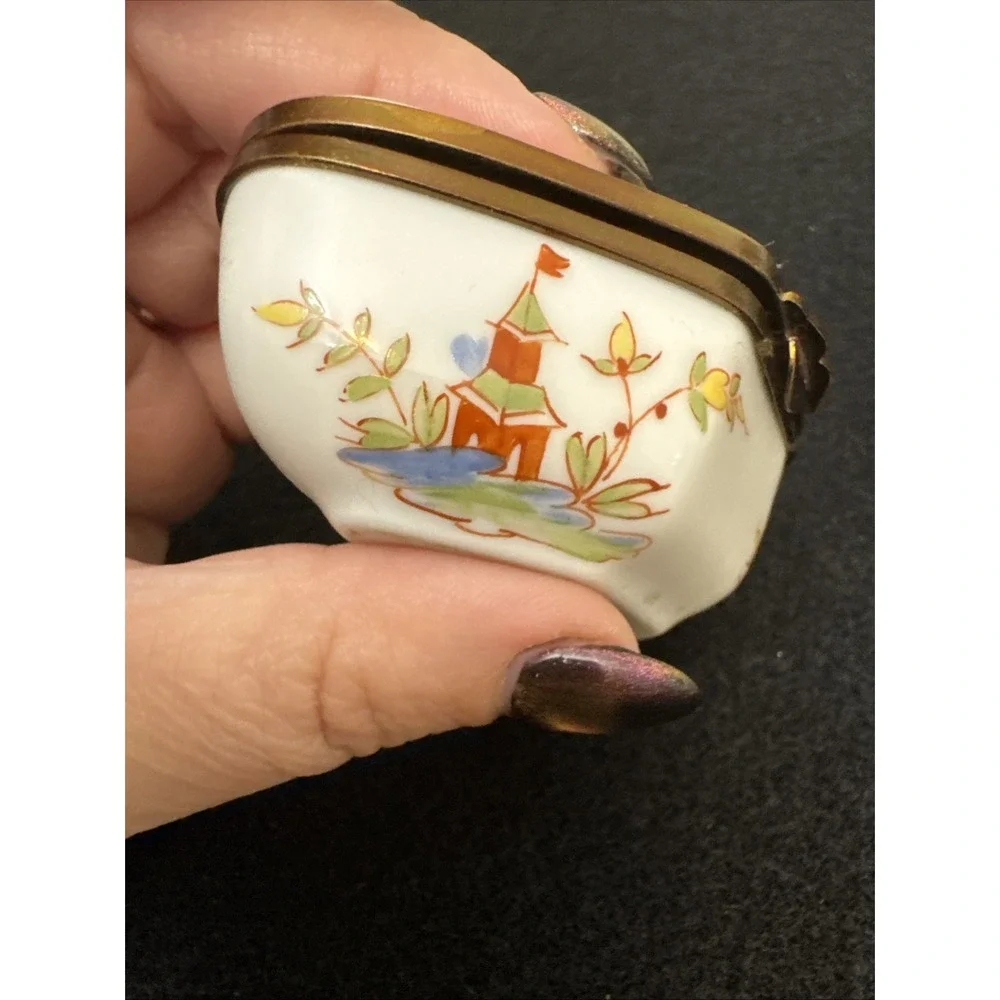 Musée des Arts Décoratifs Paris Vintage Hand-Painted Butterfly Moth Trinket Box